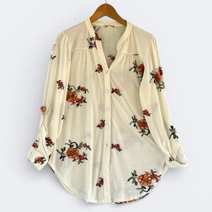 🎉5 for $45🎉 Hope Springs top blouse shirt size M